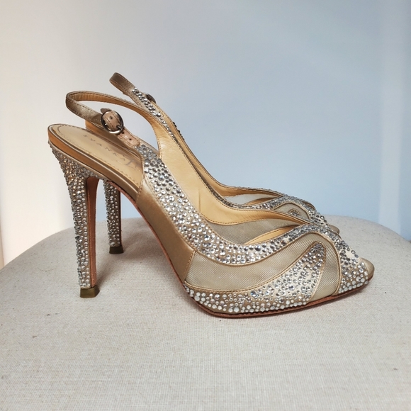 NWOB Ivanka Trump Galantz Satin Mesh Crystal Pumps sz 9 - Picture 5 of 6